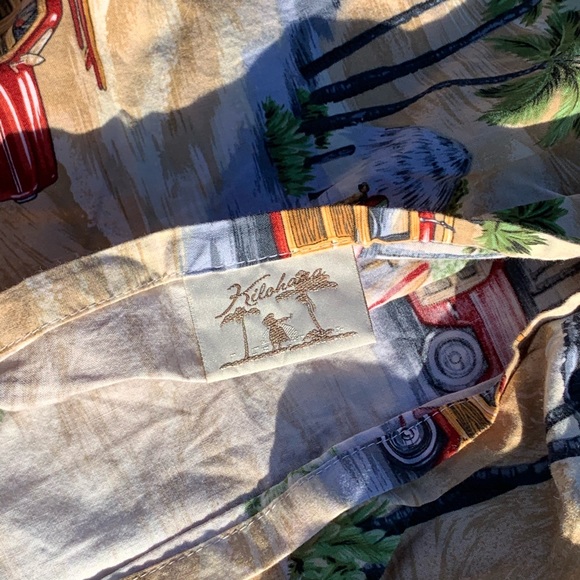 Vintage Hawaiian print twin duvet set.